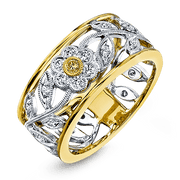 Right Hand Ring in 18k Gold with Diamonds