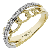 Right Hand Ring in 18k Gold with Diamonds