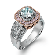 Engagement Ring in 18k Gold with Diamonds