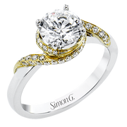 Engagement Ring in 18k Gold with Diamonds