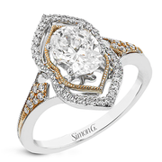 Engagement Ring in 18k Gold with Diamonds