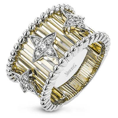 Right Hand Ring in 18k Gold with Diamonds