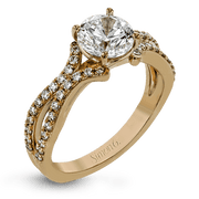 Engagement Ring in 18k Gold with Diamonds