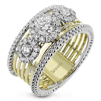 Right Hand Ring in 18k Gold with Diamonds