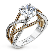 Engagement Ring in 18k Gold with Diamonds