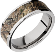 Cobalt chrome 7mm flat band with a 5mm inlay of Mossy Oak Duck Blind Camo