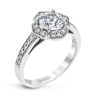 Engagement Ring in 18k Gold with Diamonds