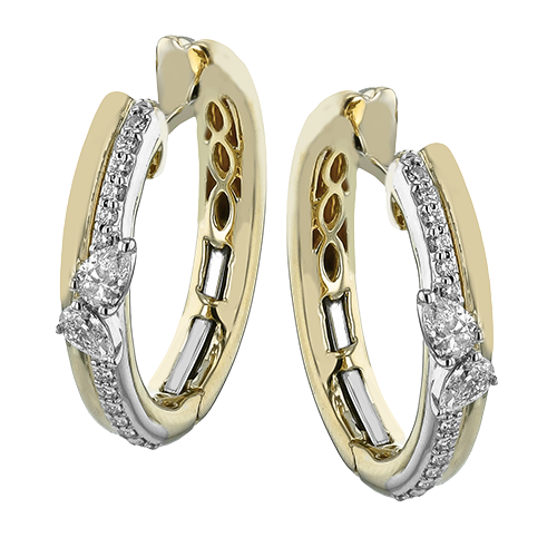 Hoop Earring in 18k Gold with Diamonds