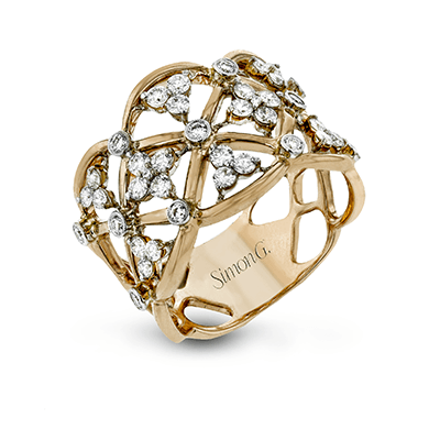 Right Hand Ring in 18k Gold with Diamonds