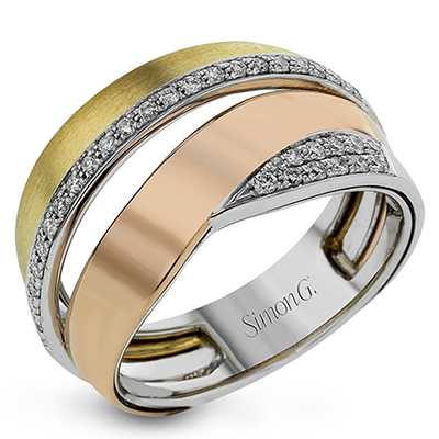 Right Hand Ring in 18k Gold with Diamonds