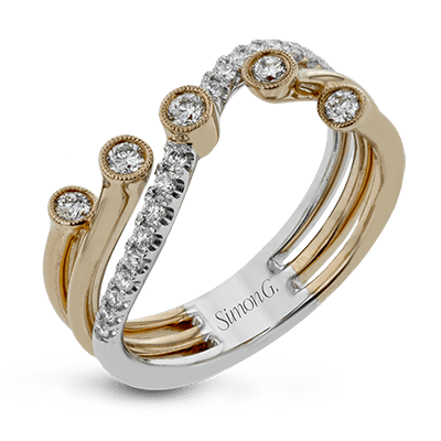 Right Hand Ring in 18k Gold with Diamonds