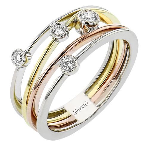 Right Hand Ring in 18k Gold with Diamonds