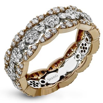 Right Hand Ring in 18k Gold with Diamonds