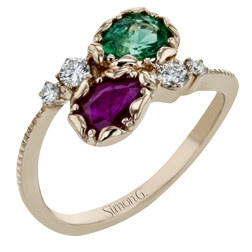 Color Ring in 18k Gold with Diamonds