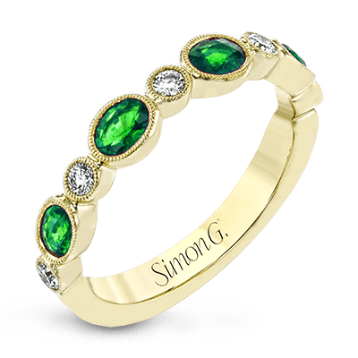 Color Ring in 18k Gold with Diamonds