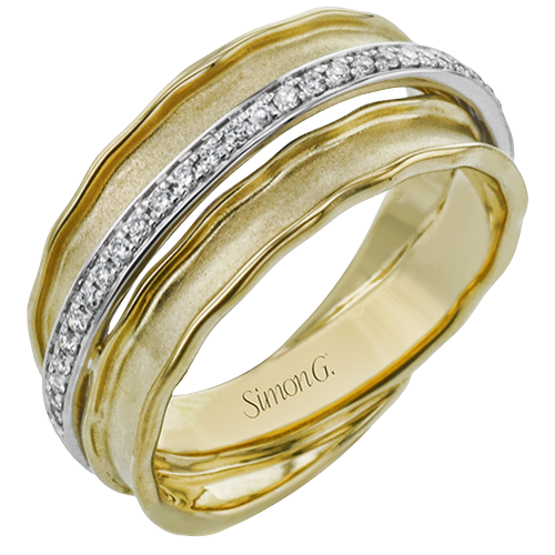 Right Hand Ring in 18k Gold with Diamonds