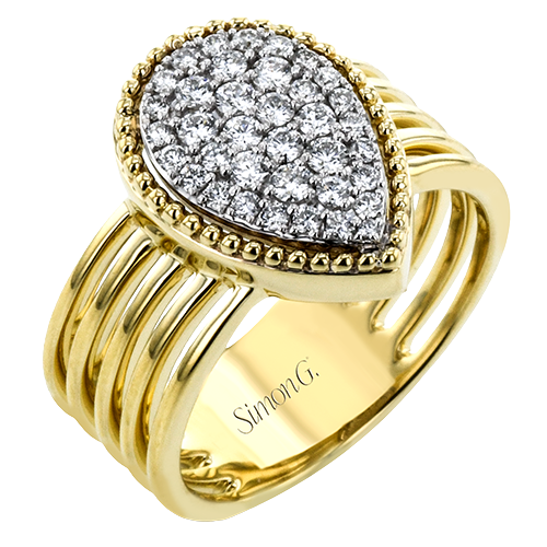 Right Hand Ring in 18k Gold with Diamonds