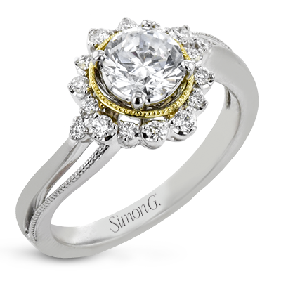 Engagement Ring in 18k Gold with Diamonds