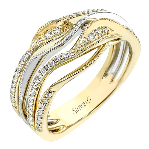 Right Hand Ring in 18k Gold with Diamonds