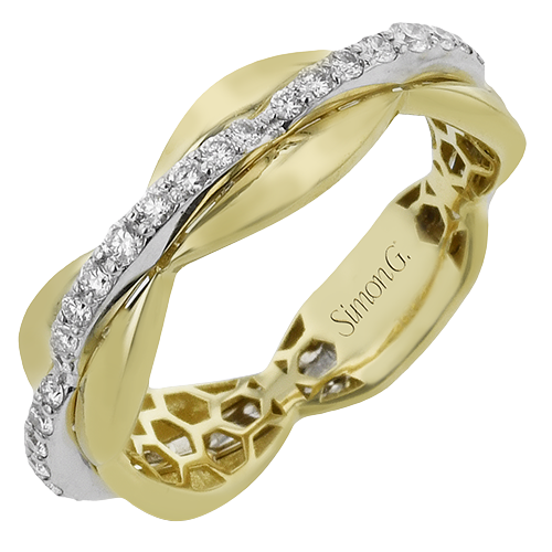 Right Hand Ring in 18k Gold with Diamonds