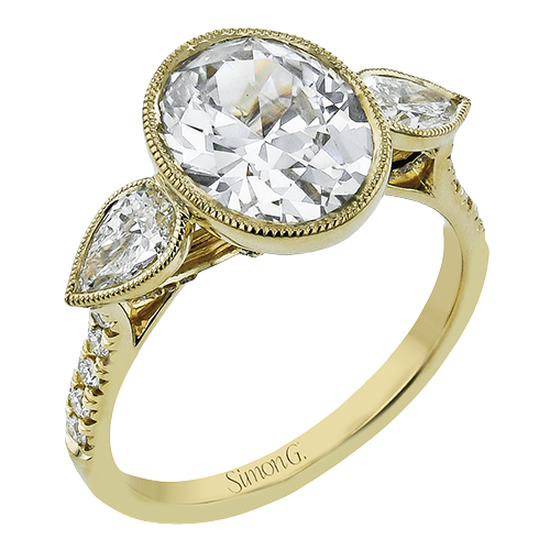 Engagement Ring in 18k Gold with Diamonds