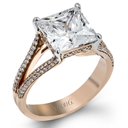 Engagement Ring in 18k Gold with Diamonds