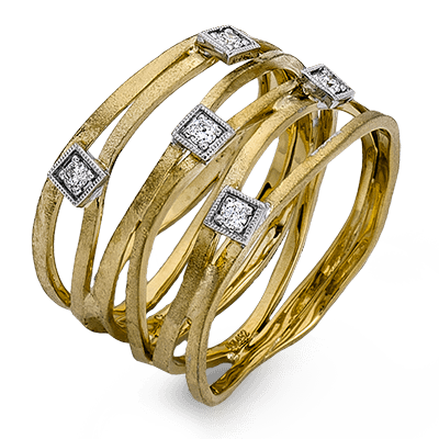 Right Hand Ring in 18k Gold with Diamonds