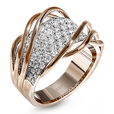 Right Hand Ring in 18k Gold with Diamonds