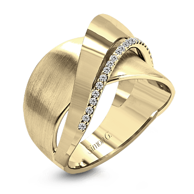 Right Hand Ring in 18k Gold with Diamonds