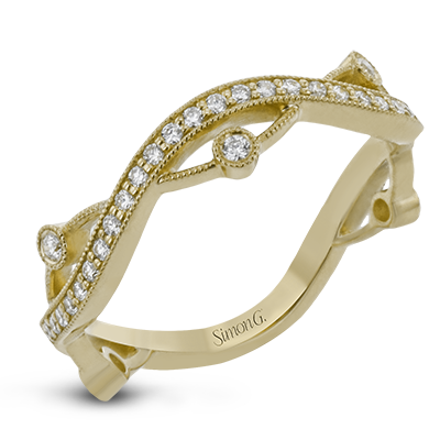 Right Hand Ring in 18k Gold with Diamonds